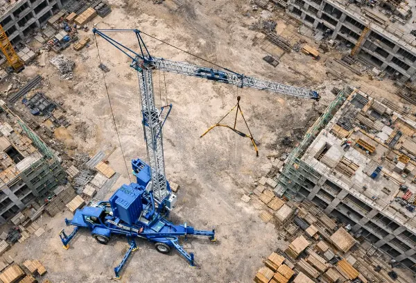 Mobile tower crane used on long-term multi-project construction site